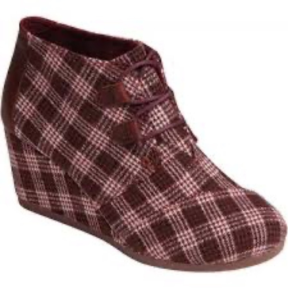 TOMS Kala Bootie in Burgundy